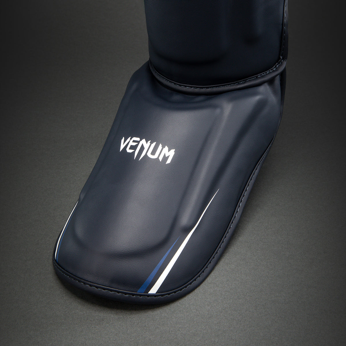 Protège-tibias Venum G-Core - Bleu Marine/Blanc - product-type_Protège-tibias