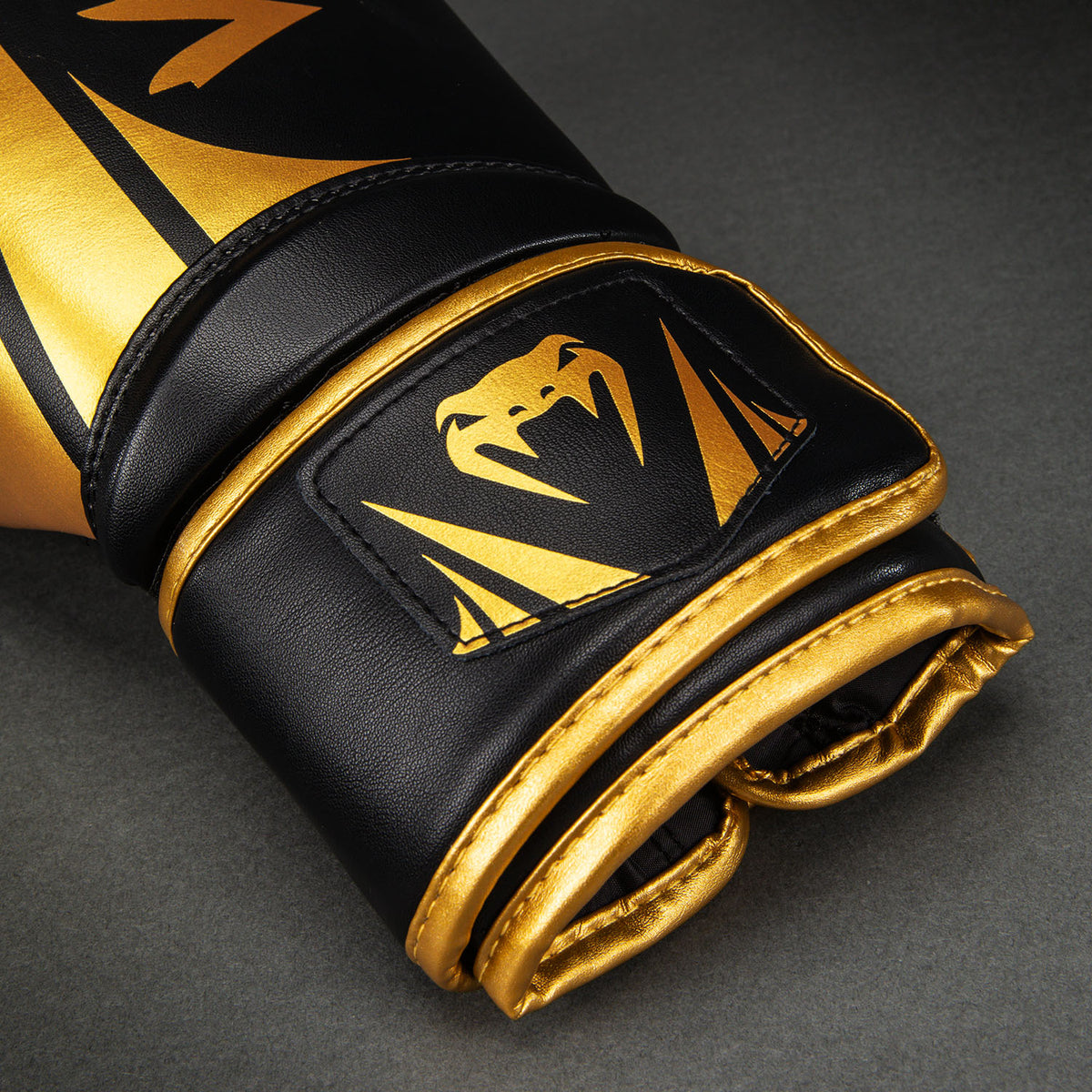 Gants de Boxe Venum Challenger 2.5 – Noir/Or - product-type_Gants de boxe