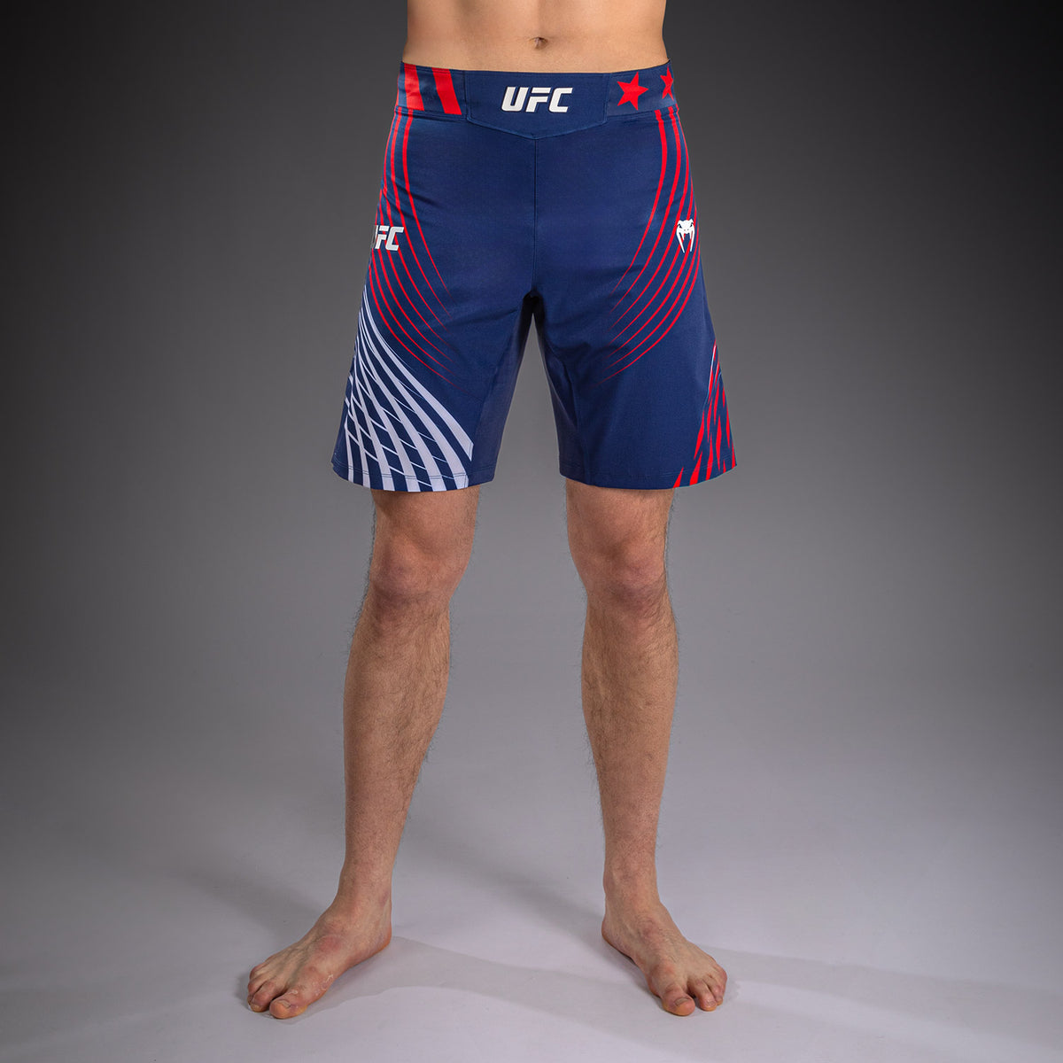 Official UFC Freedom 250 by Venum Authentic Fight Night Short de combat coupe longue pour homme - Bleu - product-type_Shorts de MMA