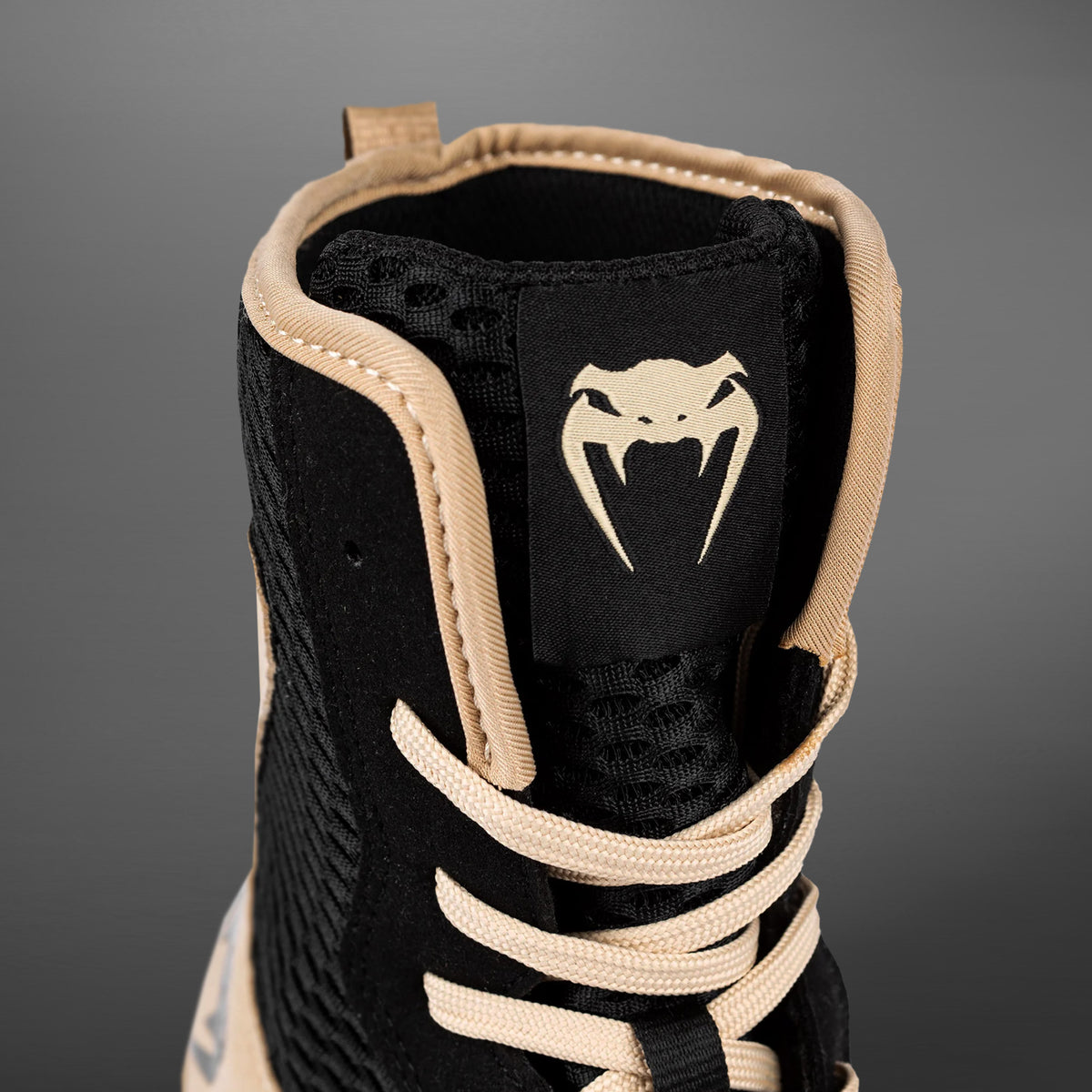 Chaussures de boxe Venum Contender - Noir/Sable - product-type_Chaussures de boxe