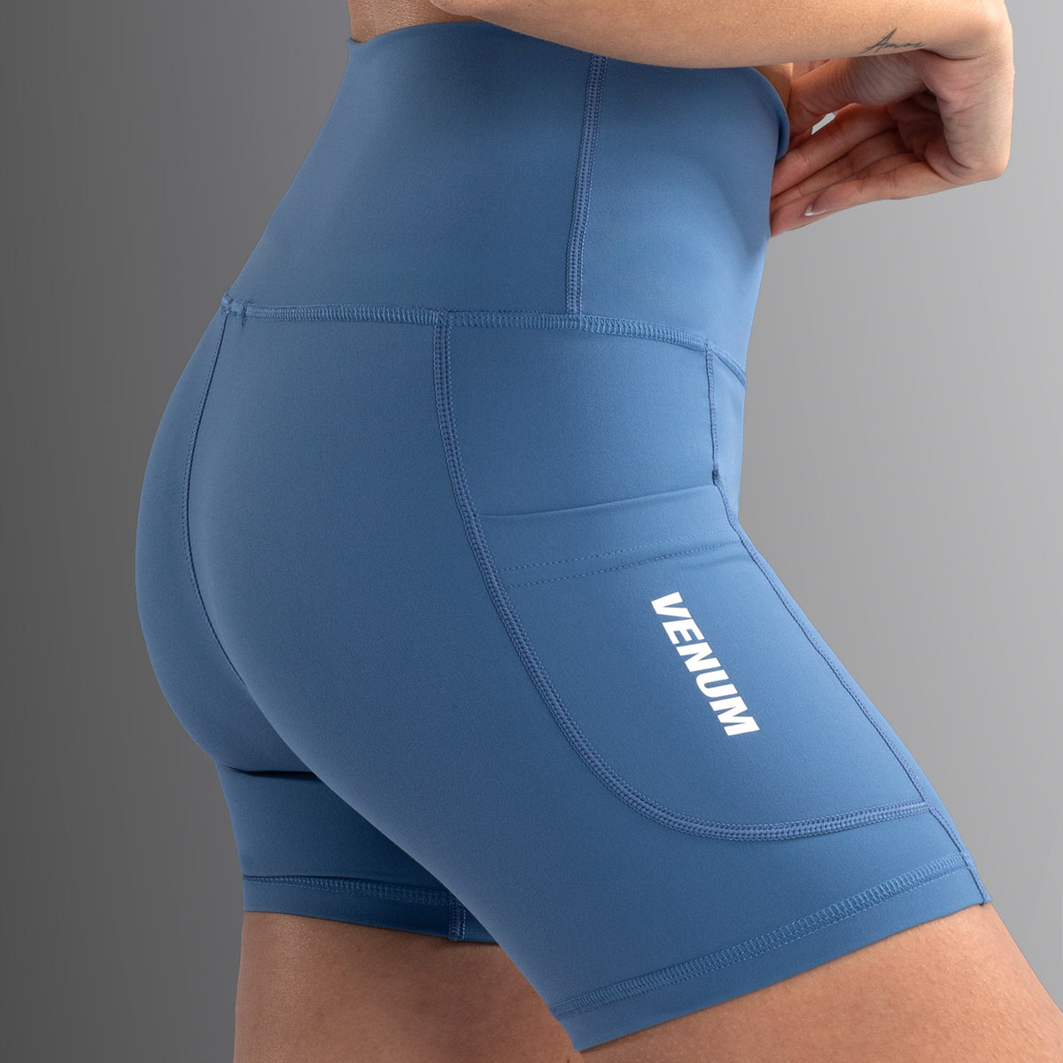 Cycliste Venum Essential pour Femmes - Bleu Tempête - product-type_Shorts de compression