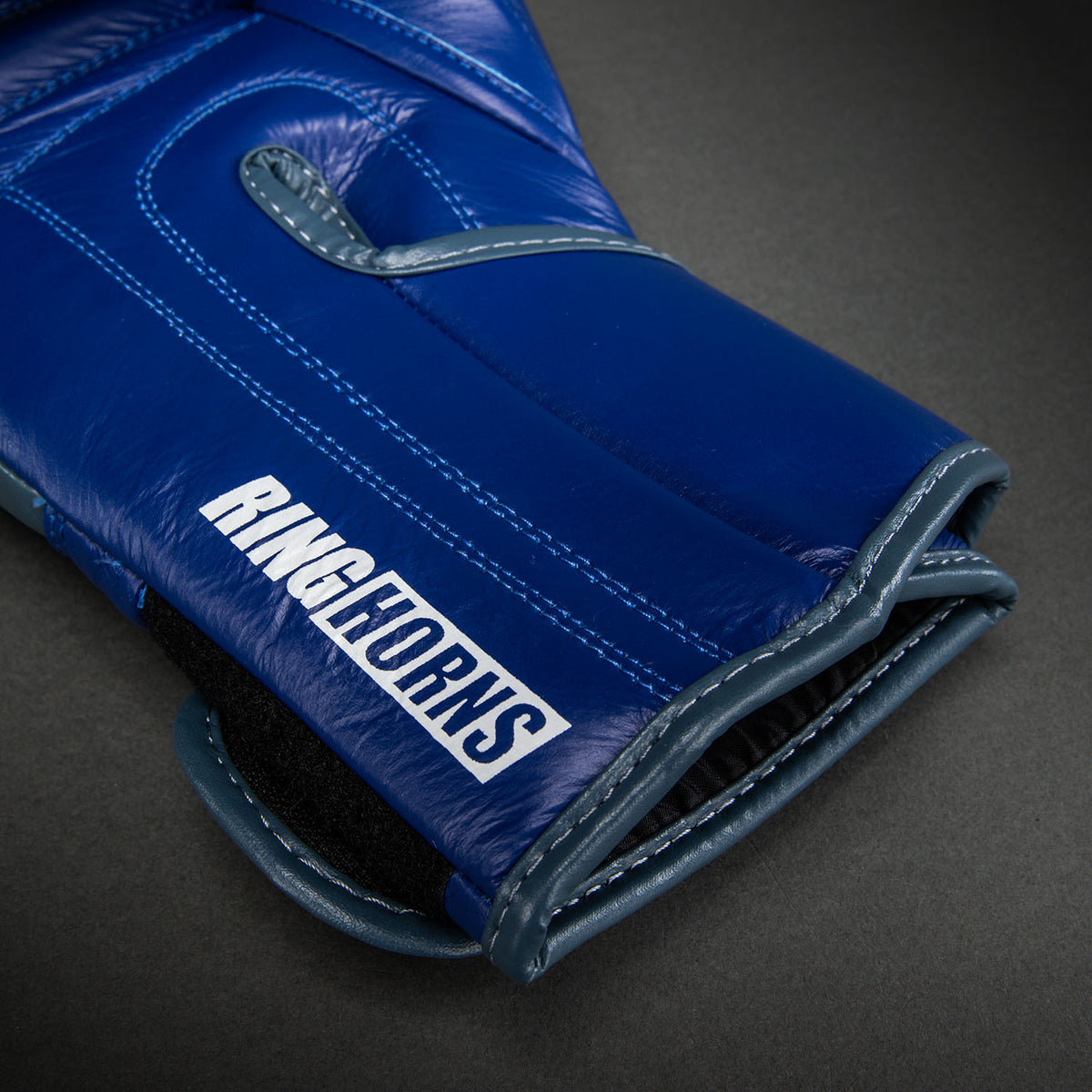 Gants de boxe Ringhorns Charger by Venum – Bleu Marine/Rouge - product-type_Gants de boxe