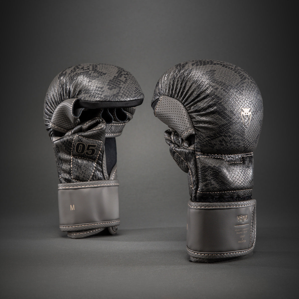 Gants de sparring MMA Venum Impact Evo Scales - Gris foncé - product-type_Gants de Sparring