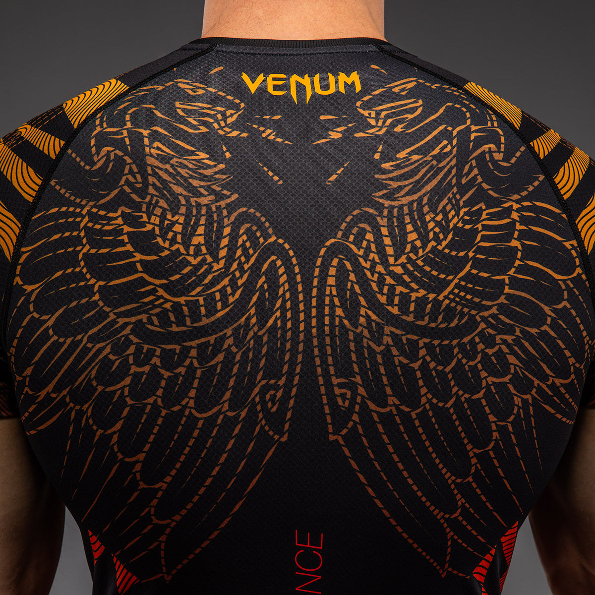 Rashguard Manches Courtes Venum Quetzal Fury - Noir/Rouge Fury/Mandarine - product-type_T-Shirts de Compression