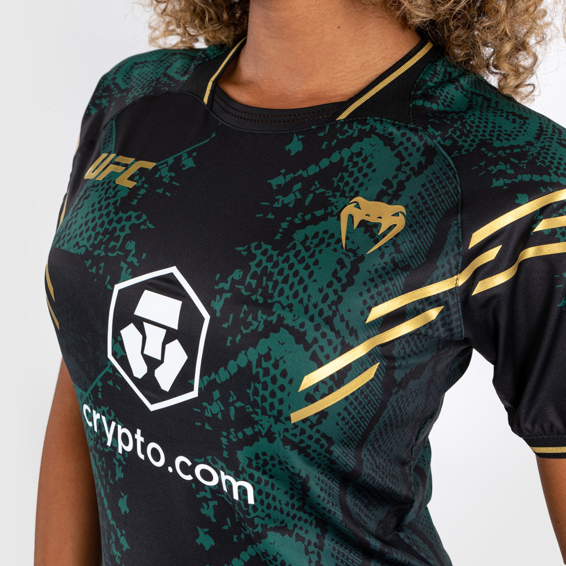 T-shirt Technique Personnalisé pour Femme UFC Adrenaline by Venum Authentic Fight Night - Emerald Edition - Vert/Noir/Or - product-type_T-Shirts Dry Tech