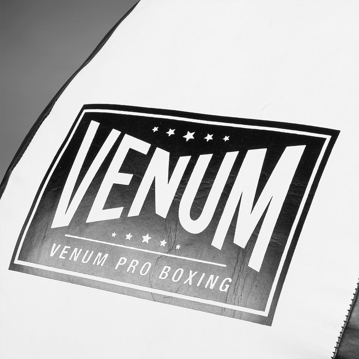 Sac de frappe Venum Hurricane Big Ball - Noir/Blanc - product-type_Sacs de frappe
