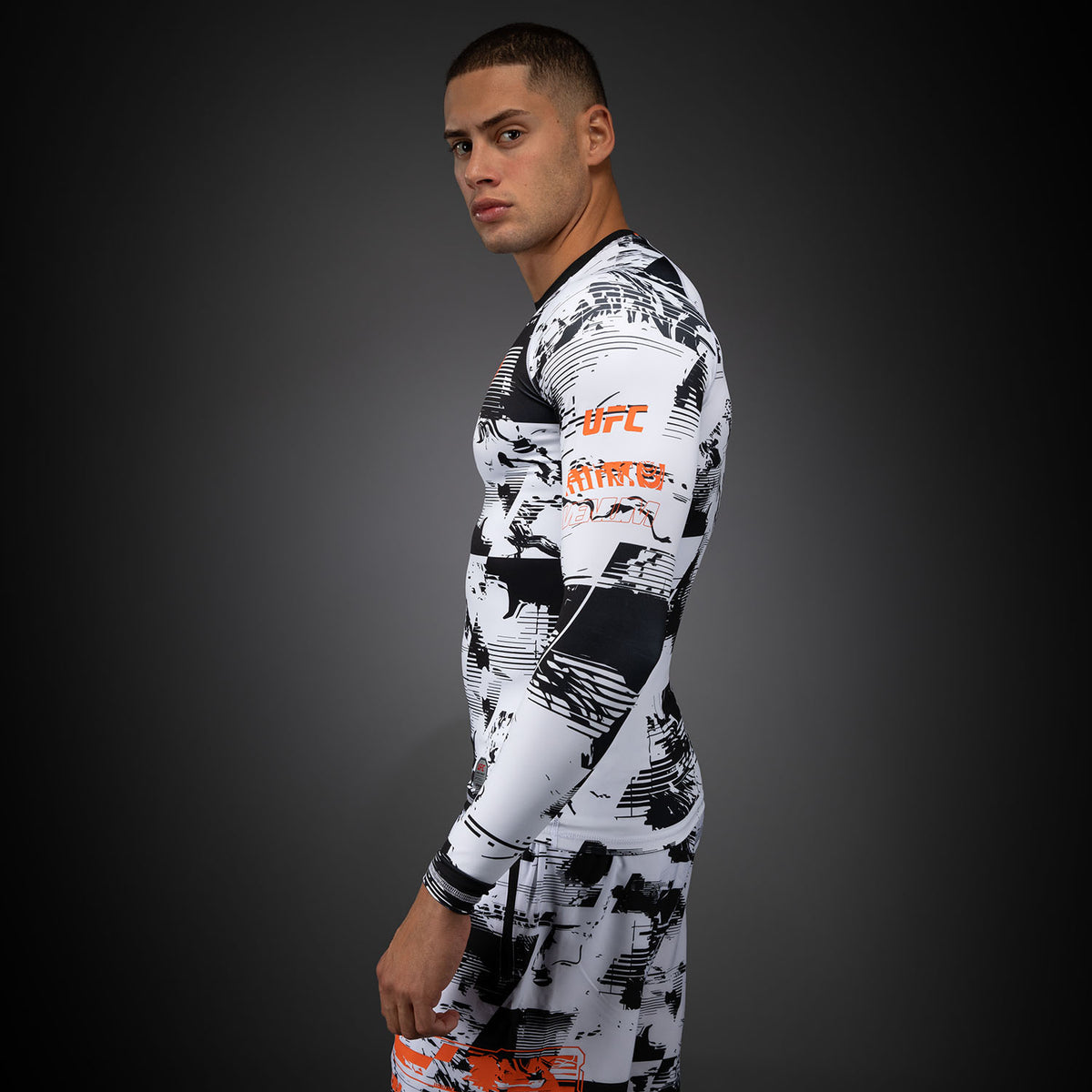 Rashguard manches longues Performance Homme UFC Zenith by Venum Authentic Fight Week - Blanc - product-type_T-Shirts de Compression