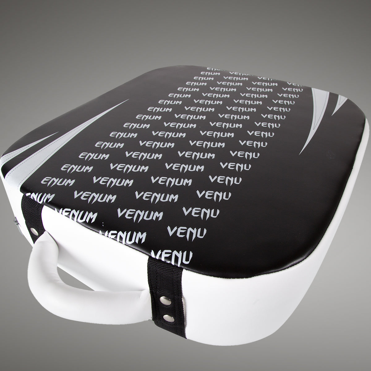Valise de frappe Venum Absolute - Noir/Blanc - product-type_Boucliers de frappe