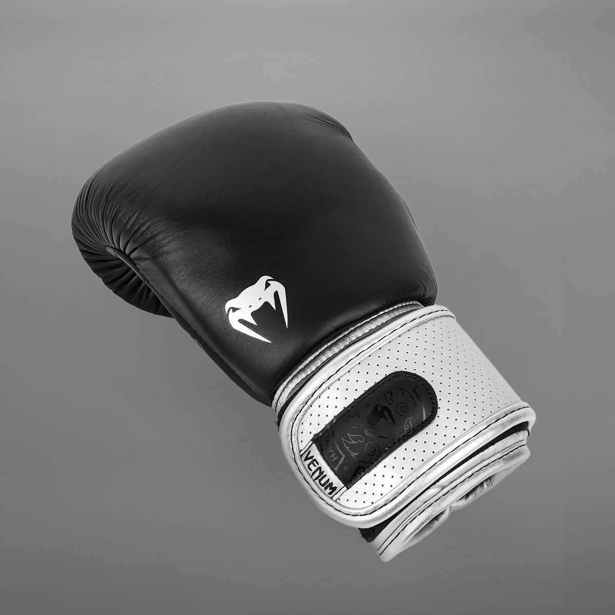 Gants de boxe Venum Power 2.0 - Noir/Argent - product-type_Gants de boxe