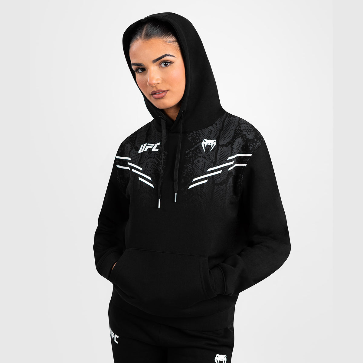 Sweatshirt à Capuche pour Femmes UFC Adrenaline by Venum Replica - Noir - product-type_Sweatshirts