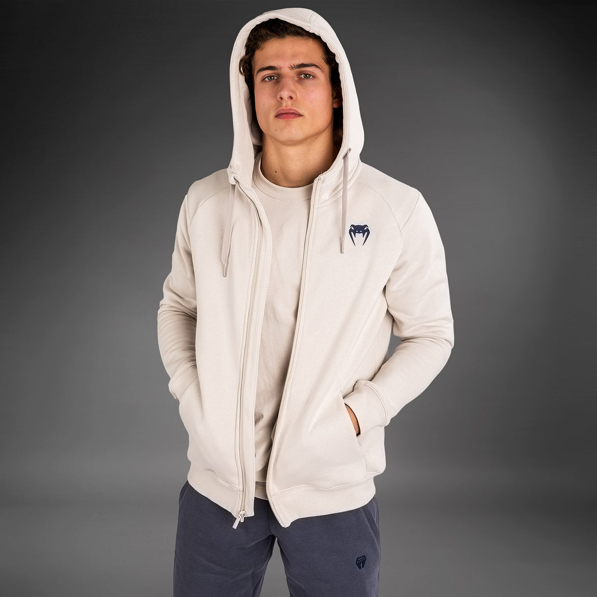 Sweatshirt Zippé à Capuche Venum Strikeland - Greige - product-type_Vestes