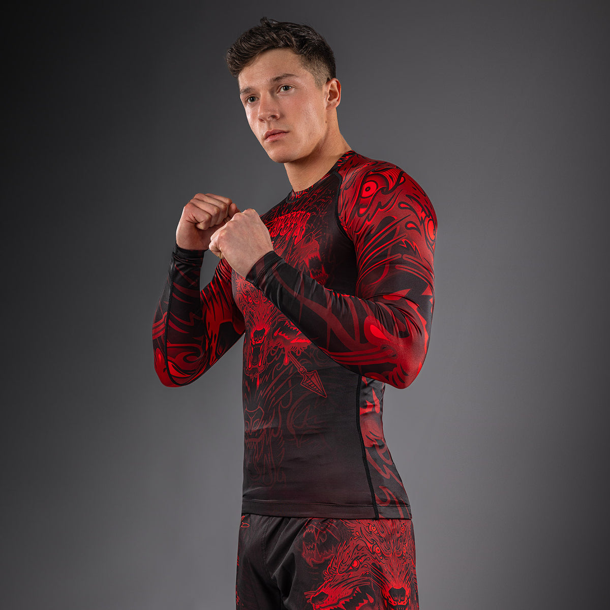 Rashguard à Manches Longues Venum Wolf Atak – Noir/Rouge - product-type_T-Shirts de Compression