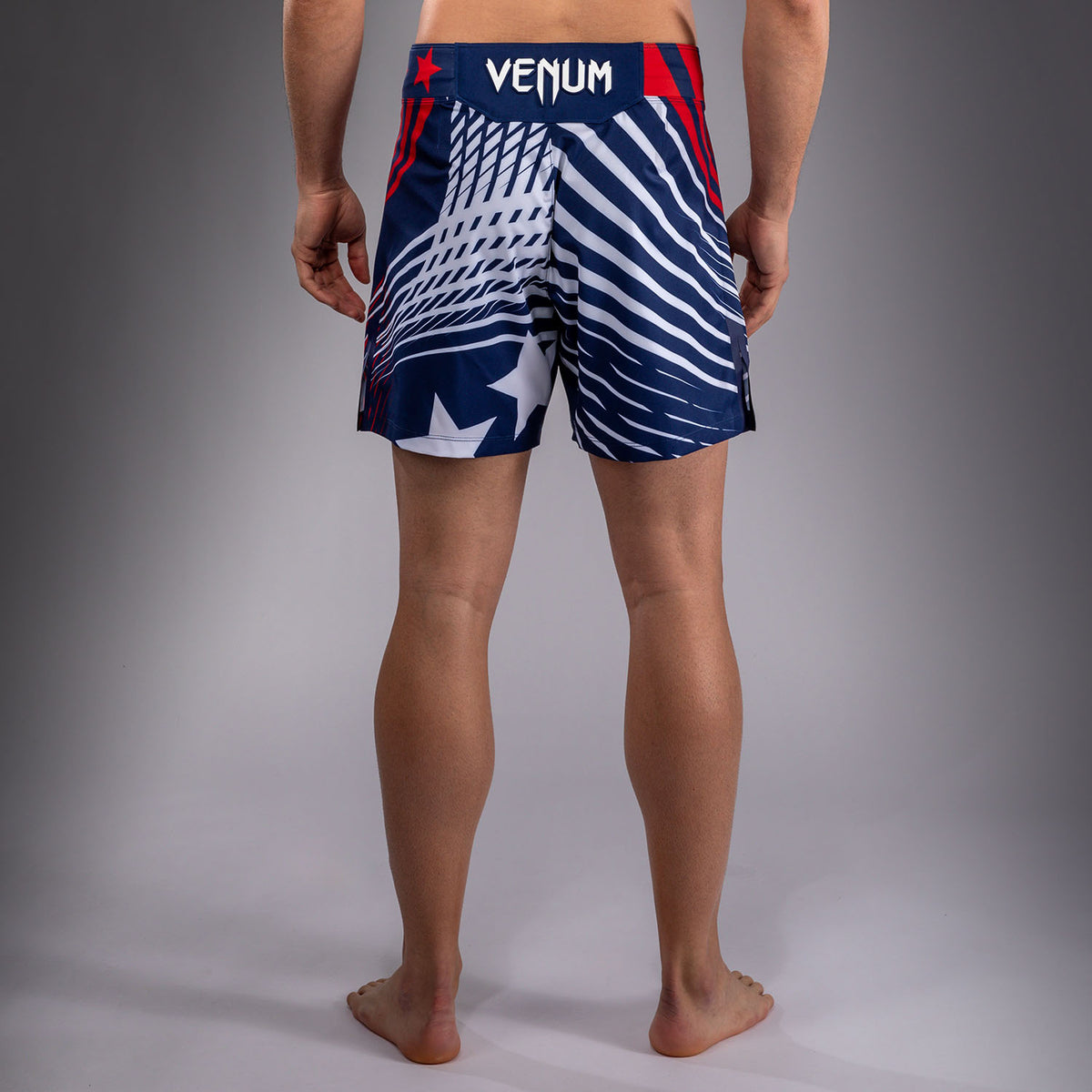 Official UFC Freedom 250 by Venum Authentic Fight Night Short de combat coupe courte pour homme - Bleu - product-type_Shorts de MMA