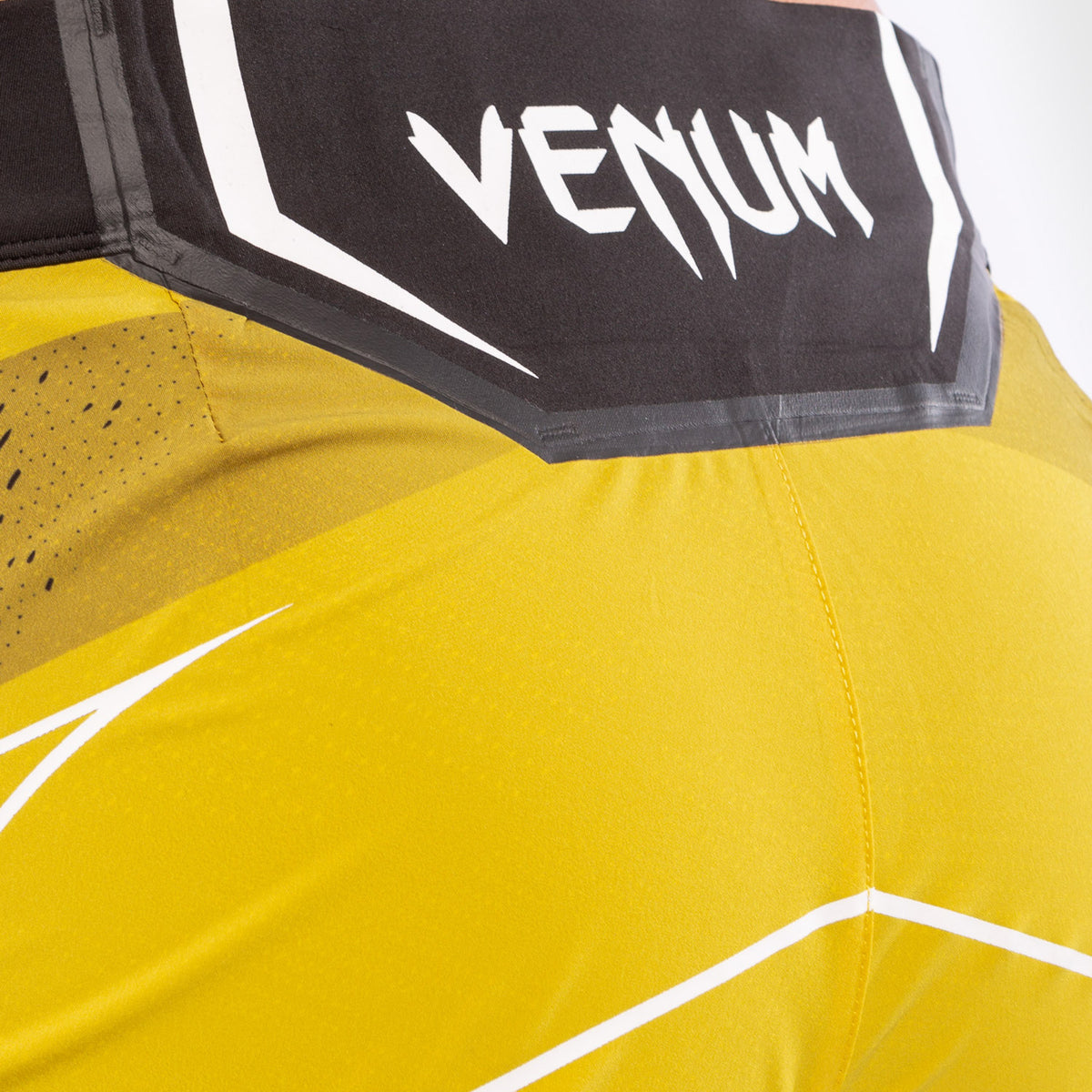 Fightshort Femme UFC Venum Authentic Fight Night - Coupe Courte - Jaune - product-type_Shorts de MMA