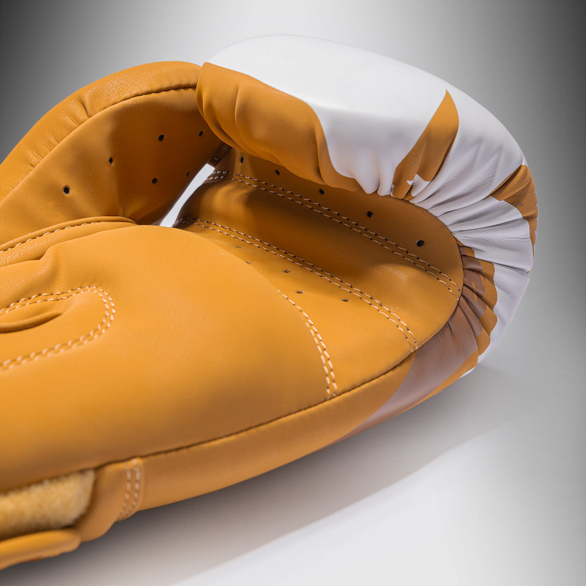 Gants de boxe Venum Hurricane – Havana/Blanc - product-type_Gants de boxe