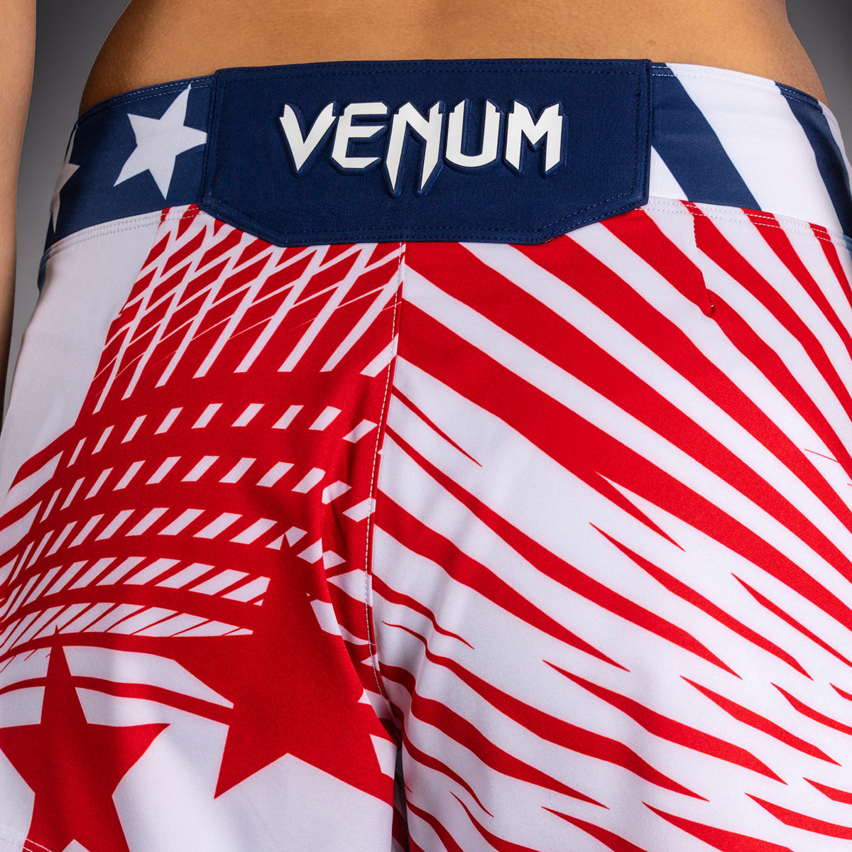 Official UFC Freedom 250 by Venum Authentic Fight Night Short de combat pour femme - Blanc - product-type_Shorts de MMA