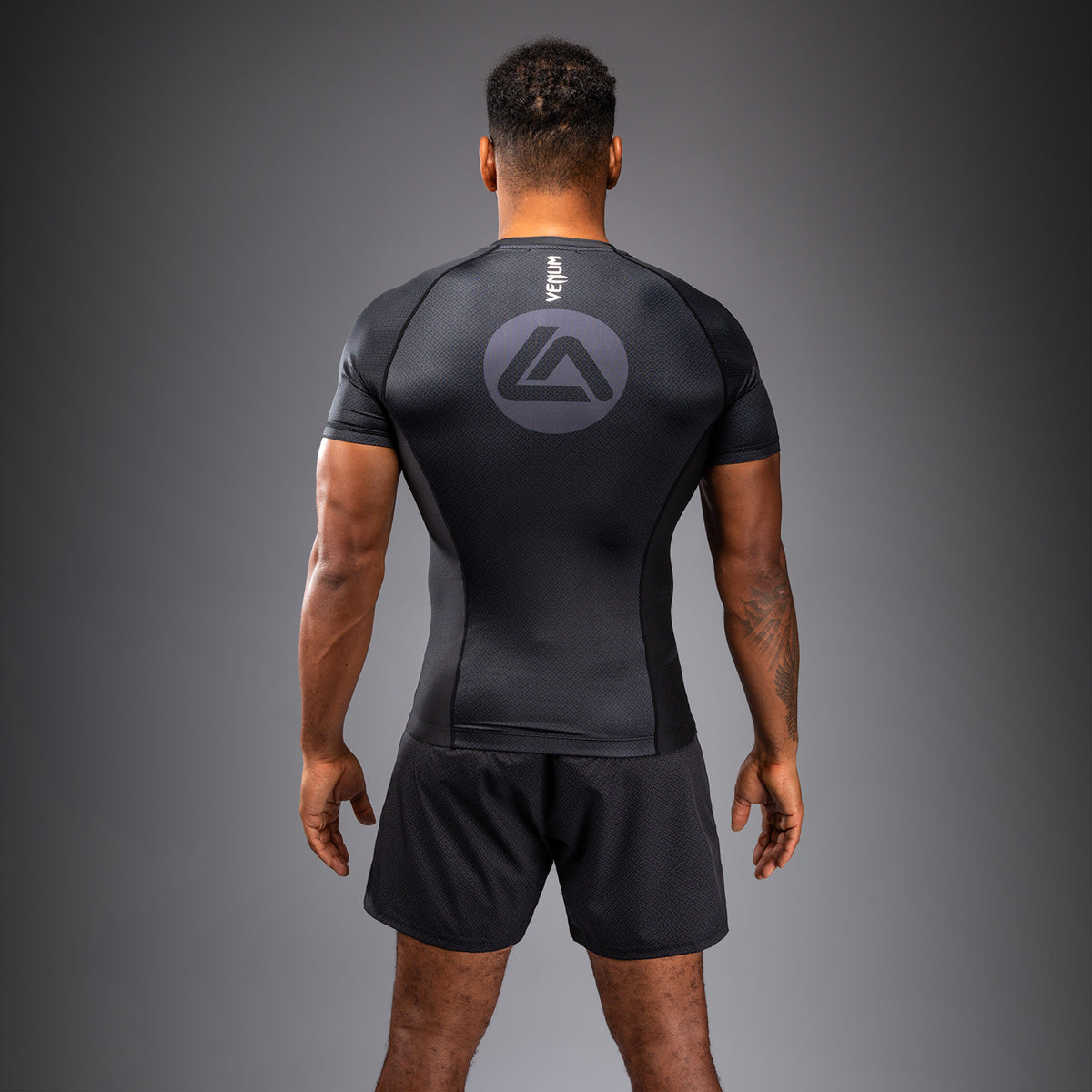Rashguard à Manches Courtes Venum x Roger Gracie Academy - Noir - product-type_T-Shirts de Compression