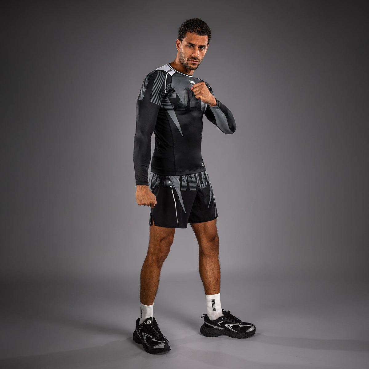 Rashguard Manches Longues Venum Adrenaline – Noir/Gris Argenté - product-type_T-Shirts de Compression