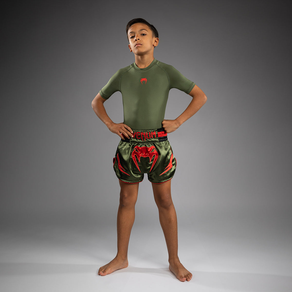 Short de Muay Thai pour Enfants Venum Inferno - Vert militaire/Orange - product-type_Shorts de Muay Thai