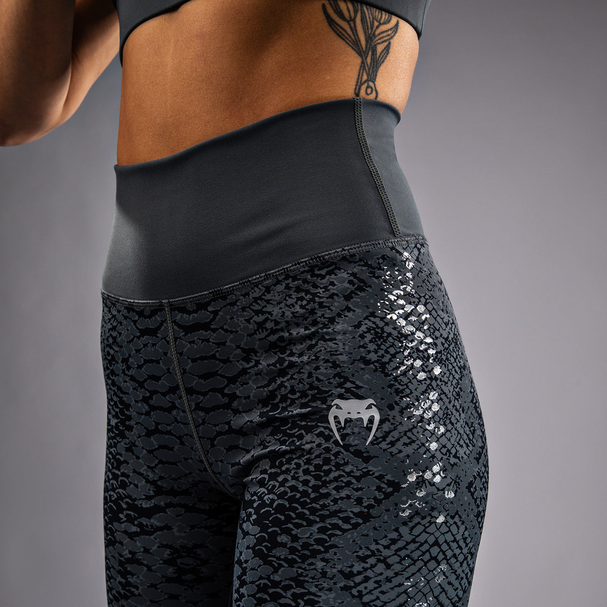 Leggings longs pour Femmes Venum Amazonia - Gris foncé - product-type_Leggings