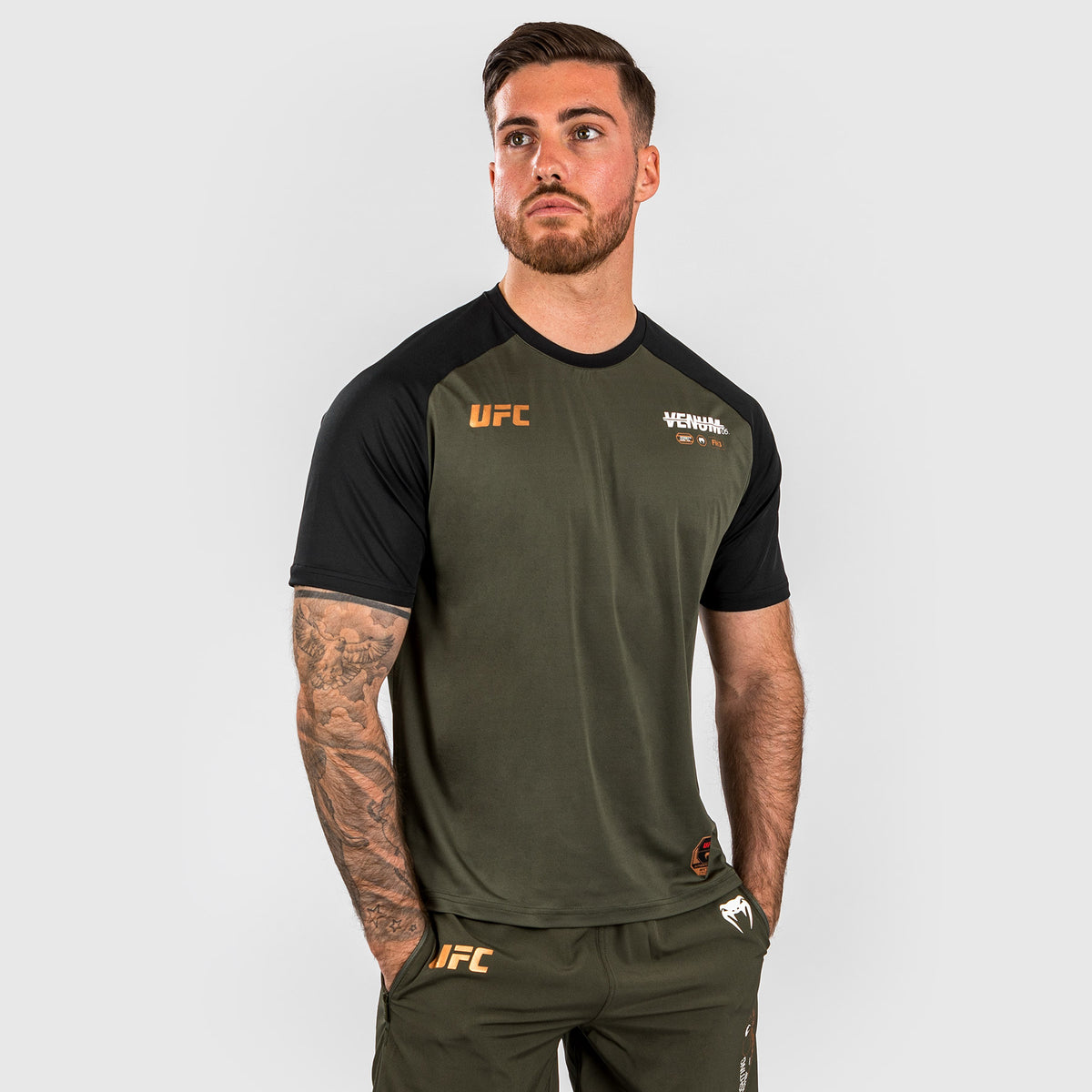 T-shirt Dry-tech pour Hommes UFC Adrenaline by Venum Fight Week - Kaki/Bronze - product-type_T-Shirts Dry Tech