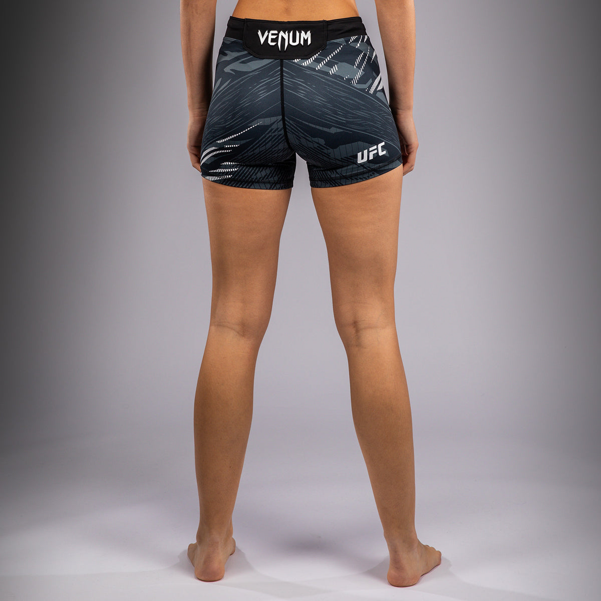 Short de compression pour Femmes UFC Fusion by Venum Authentic Fight Night - Coupe Courte - Noir - product-type_Shorts de compression