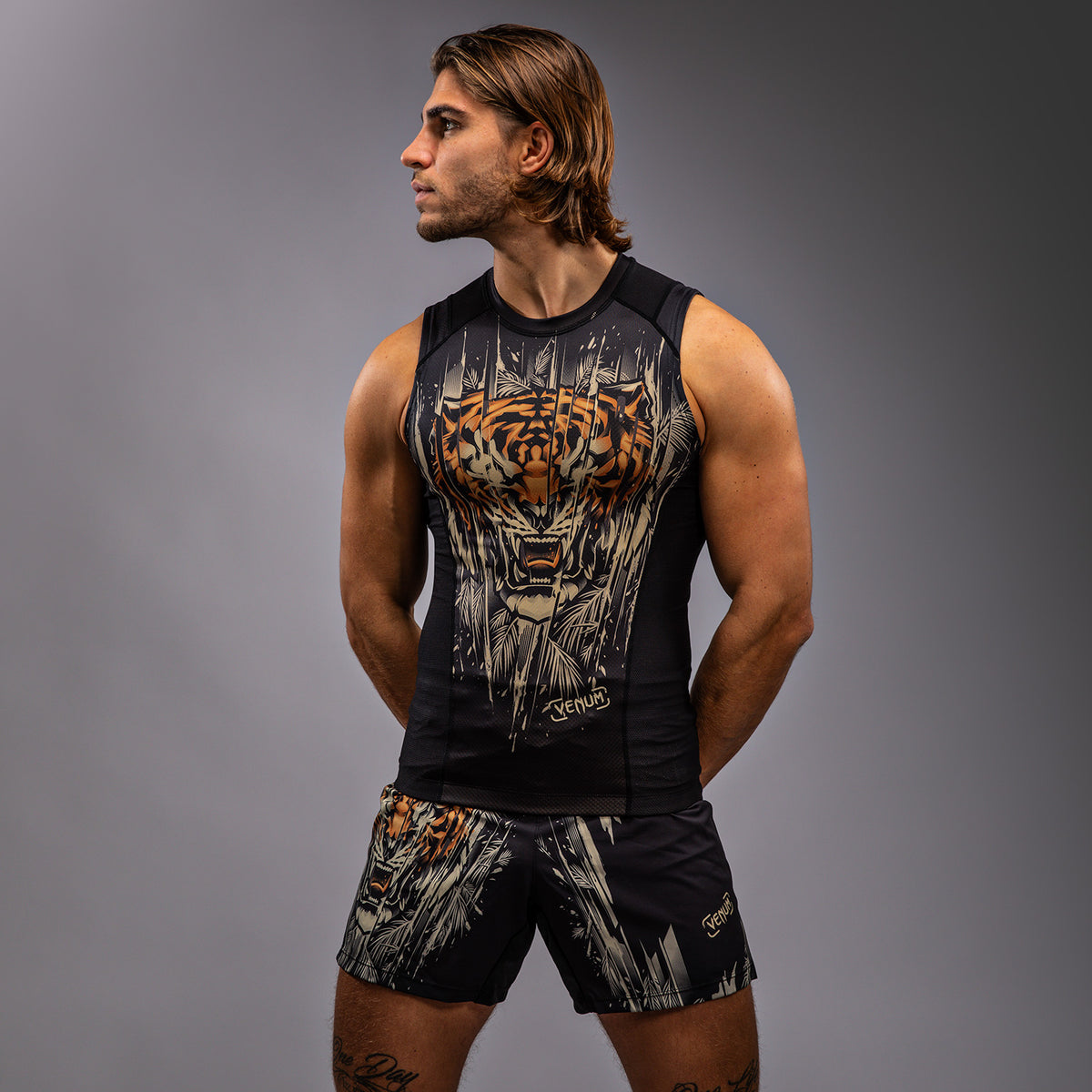 Rashguard sans Manches Venum Tiger pour Hommes - Noir/Orange Néon - product-type_T-Shirts de Compression