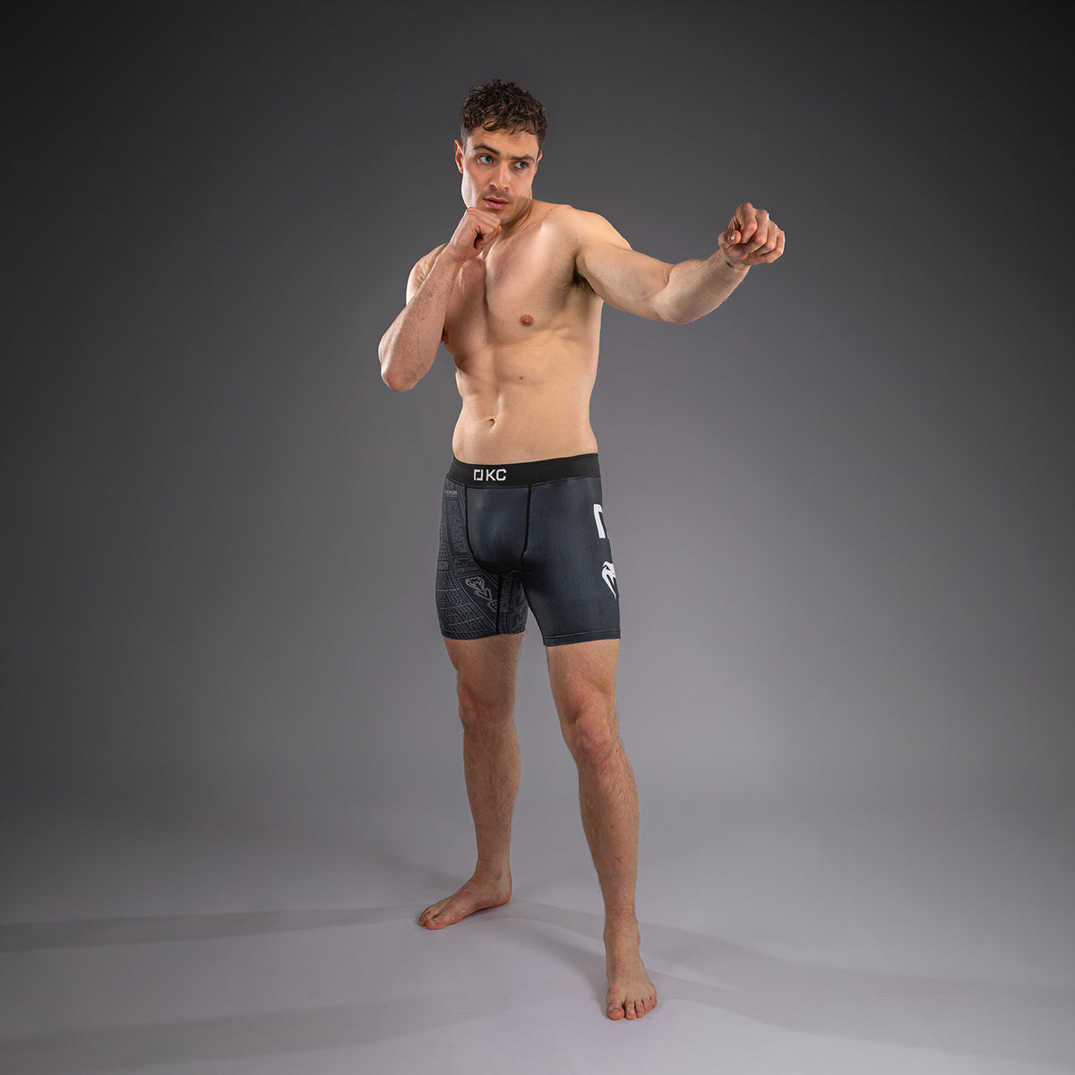 Short de Compression Karate Combat by Venum – Noir/Gris - product-type_Shorts de compression