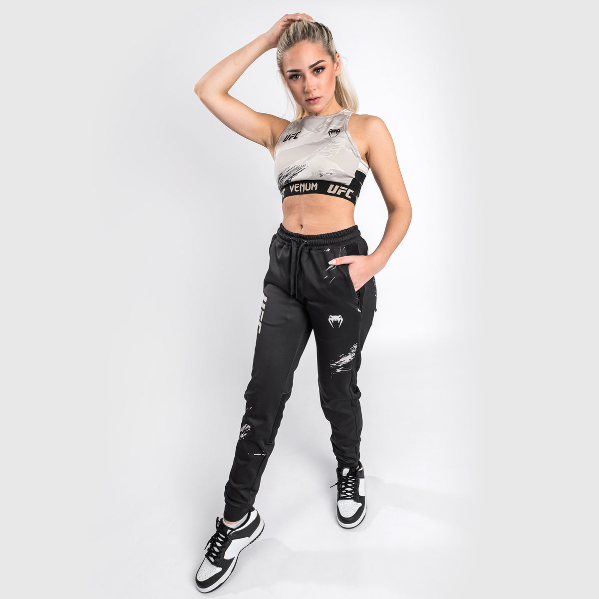 Jogging Femme UFC Venum Authentic Fight Week 2.0 – Noir/Sable - product-type_Pantalons de jogging